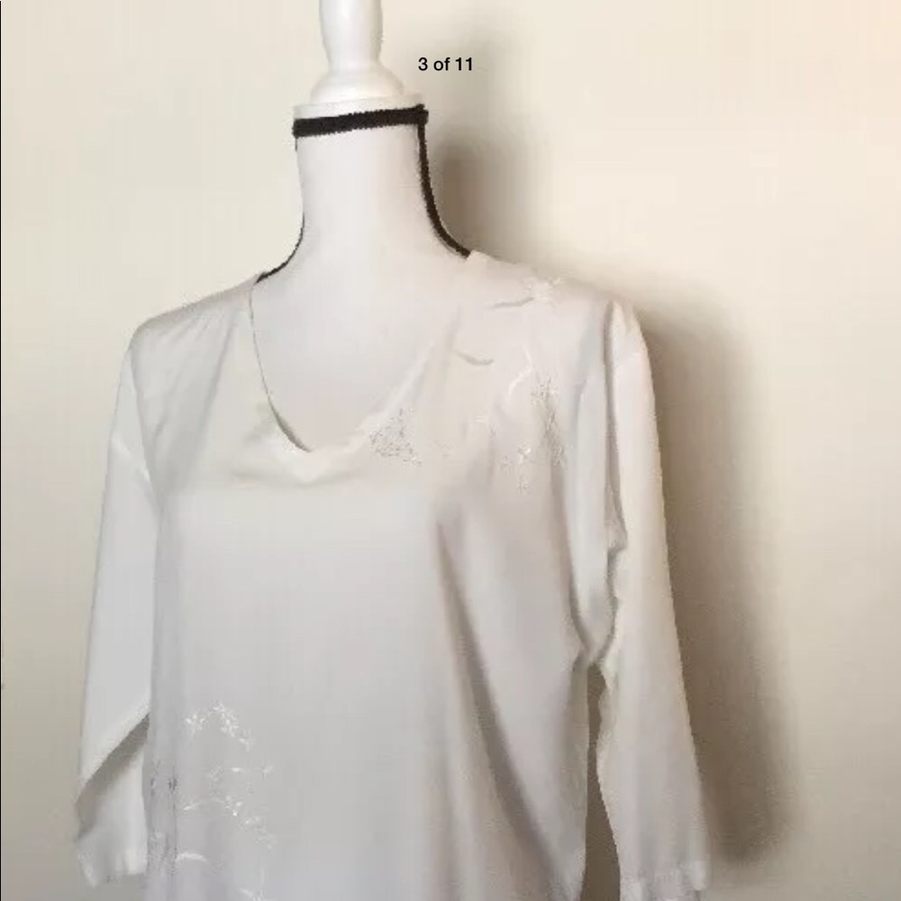 J. MARCO GALLERIES White Blouse with embroidery L
